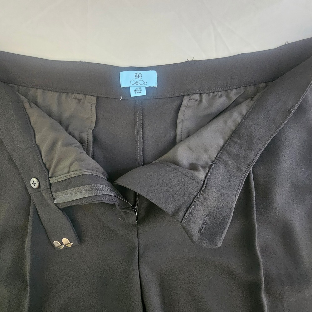 CeCe Opalescent Skies Black Pleated Shorts Plus Size Women's 22W NWT L311 - Picture 3 of 5